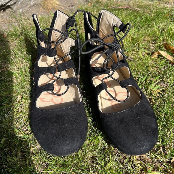 Beautiful Sam Edelman girls size 1 dress shoes - Picture 3 of 3